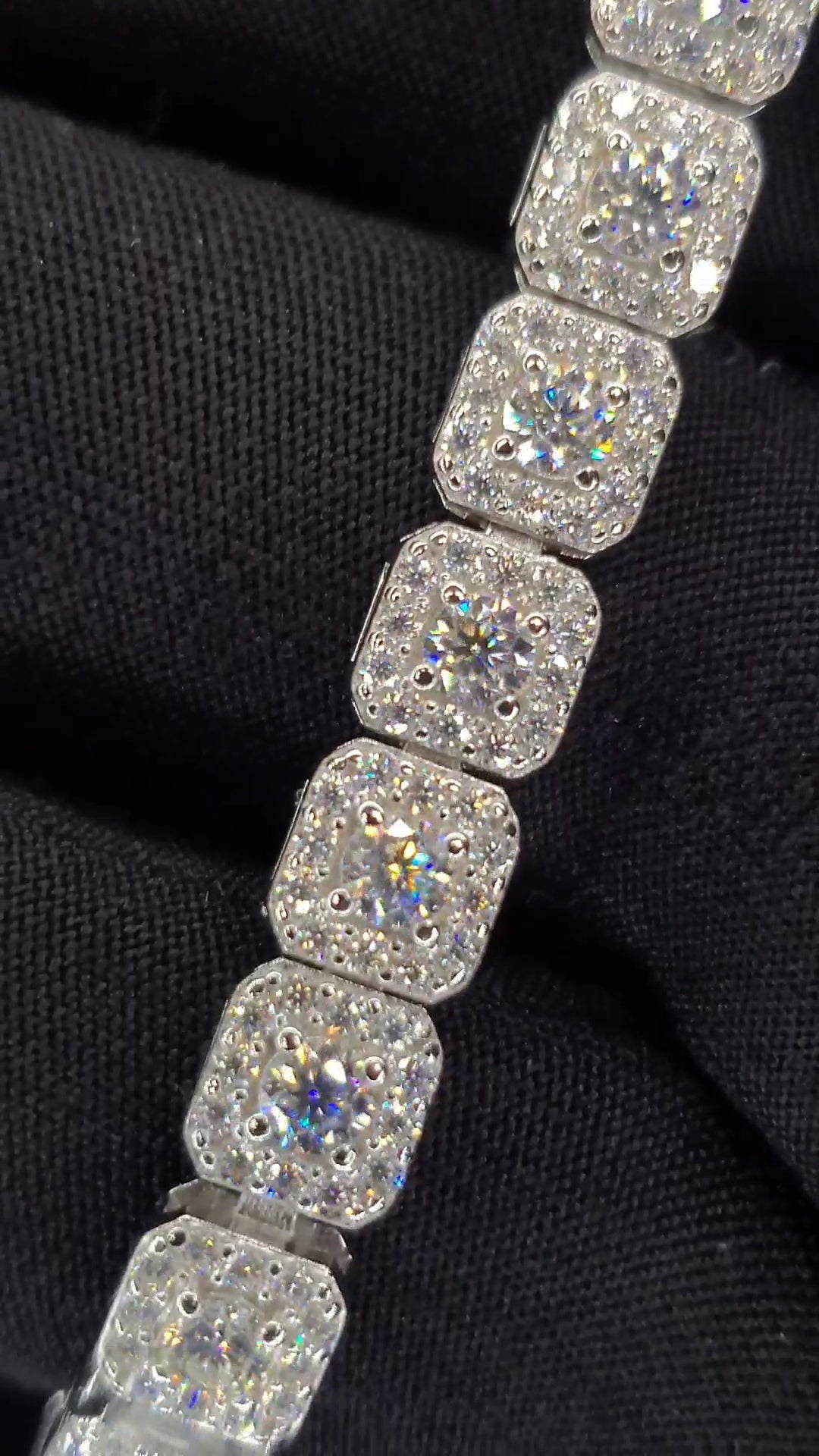 VVS1 Clarity Cluster Tennis Bracelet